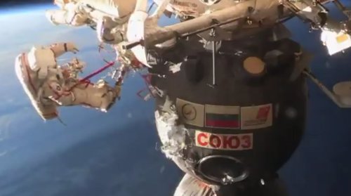 Inspección de la Soyuz MS 09
