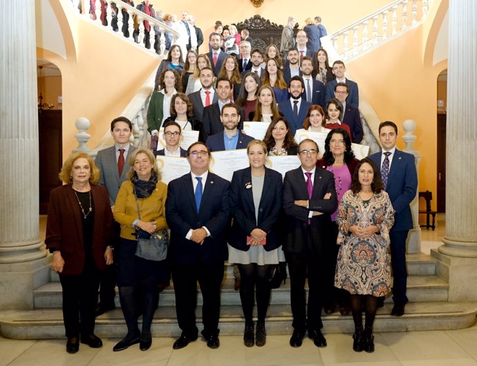 Entrega de los premios del Ayuntamiento de Sevilla a mejores expedientes