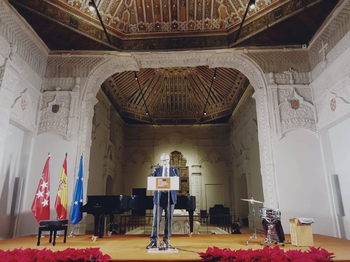 José Guirao prnunciando el discurso en el acto de clausura