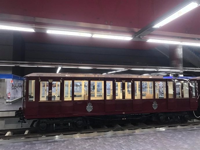 Tren antiguo Metro