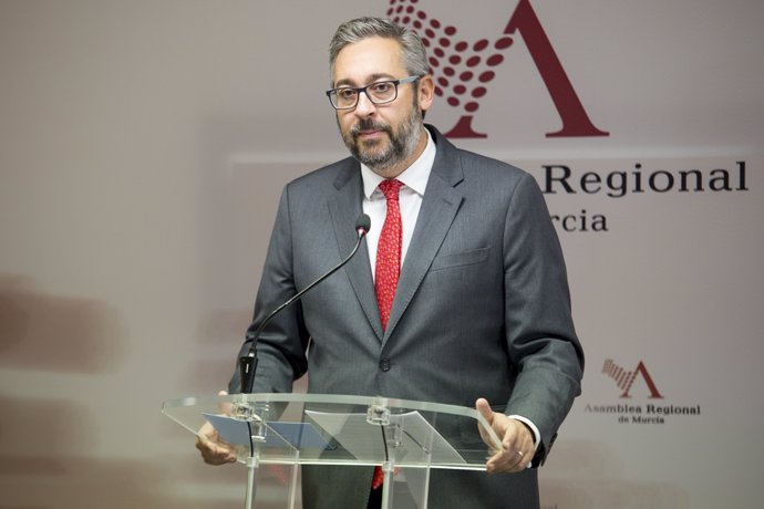 Víctor Martínez