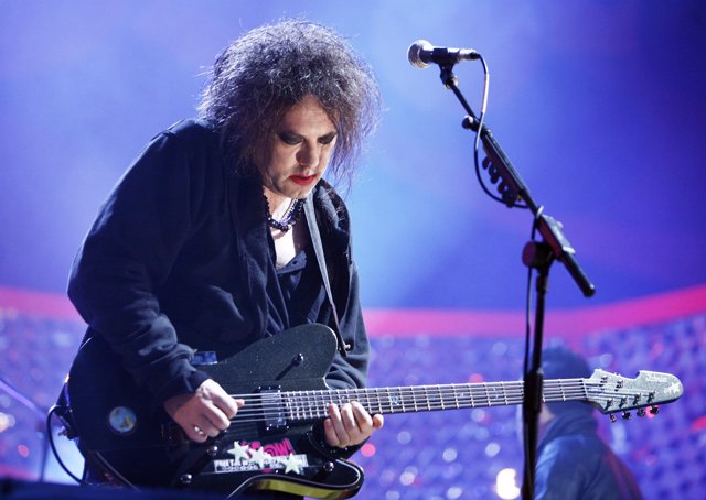 ROBERT SMITH DE THE CURE