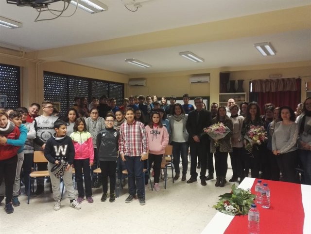 Visita al colegio Carlos III, de La Carolina.