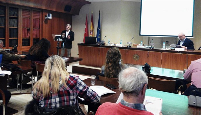 L'APM Exigeix La Devolució Del Material Requisat