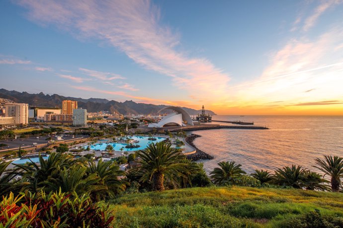 Santa Cruz cityscape view with park, ocean anon the background on th