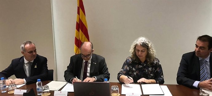 Firma del convenio entre Universidades y la región de Brainport Eindhoven