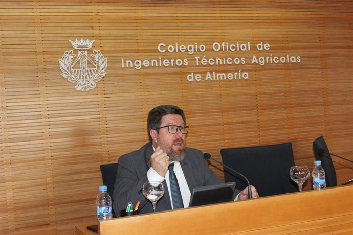 El consejero de Agricultura de la Junta en funciones Rodrigo Sánche Haro