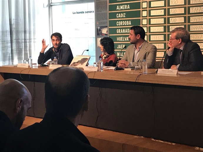 Presentación del Anuario 16-17 de intervenciones en fosas comunes del franquismo