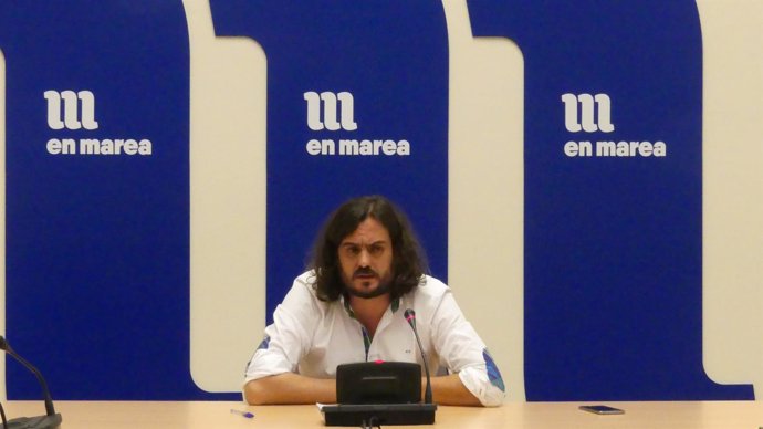 Antón Sánchez en el Parlamento, diputado de En Marea
