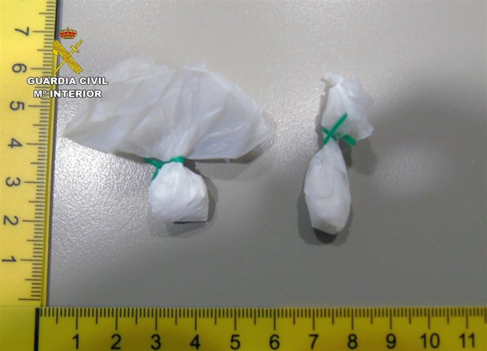 Imagen de algunas de las dosis de cocaína incautadas