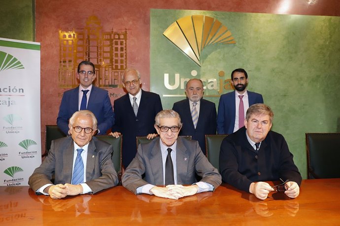 Fundación Unicaja crea Fundalogy sociedad emprendedores medel y consejo admon