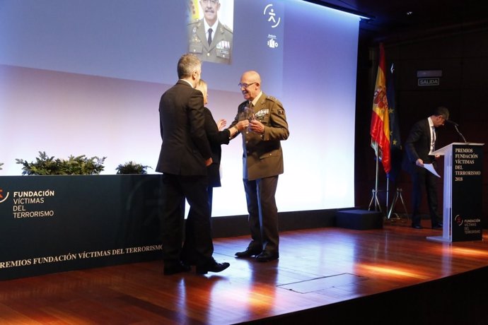 El Jemad recoge el Premio Adolfo Suárez de la Fundación Víctimas