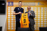 Siim-Sander Vene, presentado con el Herbalife Gran Canaria