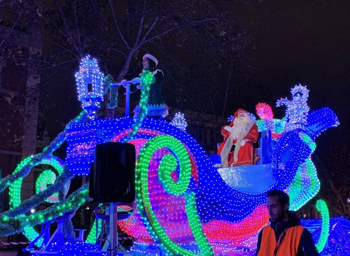 Valladolid.- Papa Noel en la 'Cabalgaza' 15-12-18