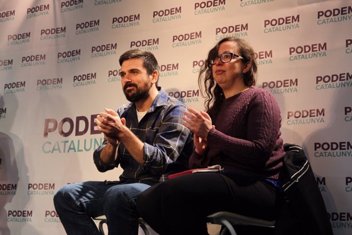 Ramón Espinar (Podem) i Noelia Bail (Podem)