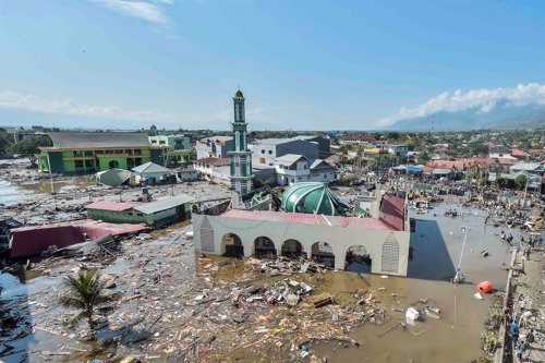 Mezquita de Baiturrahman, golpeada por el tsunami en Palu