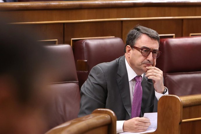 Sesión de control al Gobierno tras el pleno celebrado para tratar la venta de ar