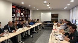 El Govern i els sindicats ratifiquen l'acord de tornar les pagues extres