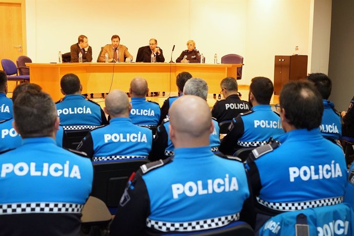 Óscar Puente, En La Elección De La Junta De Mandos De La Policía. 17-12-18
