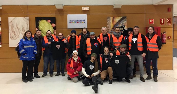 Chefs en Mercamadrid para preparar la acción solidaria 'Te invito a cenar'