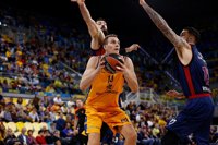 Baskonia aplica defensa y triple para desarbolar al Herbalife Gran Canaria