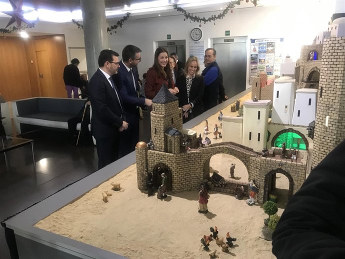 Lola Moreno durante su visita a la residencia