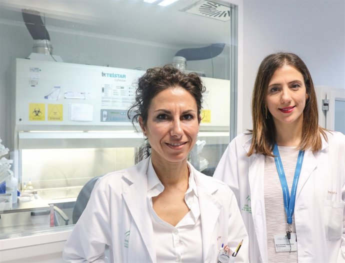 Las especialistas del Virgen del Rocío Laila Abdel-Kader y María Dolores Vega