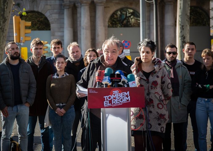Roda de premsa de la Comissió 21 de desembre, amb l'actor Manel Barceló