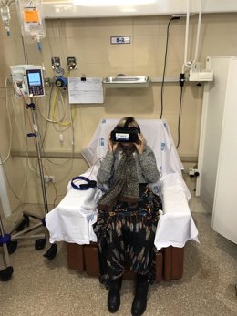 Uso de gafas de realidad virtual en pacientes que reciben quimioterapia