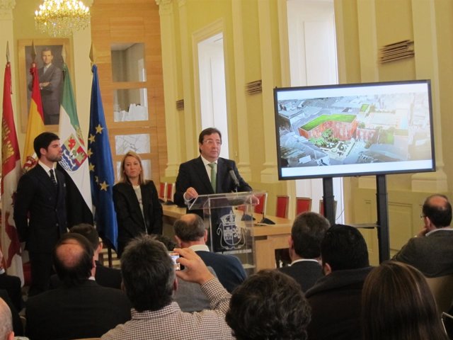 Presentación de proyecto de rehabilitación del palacio de Godoy