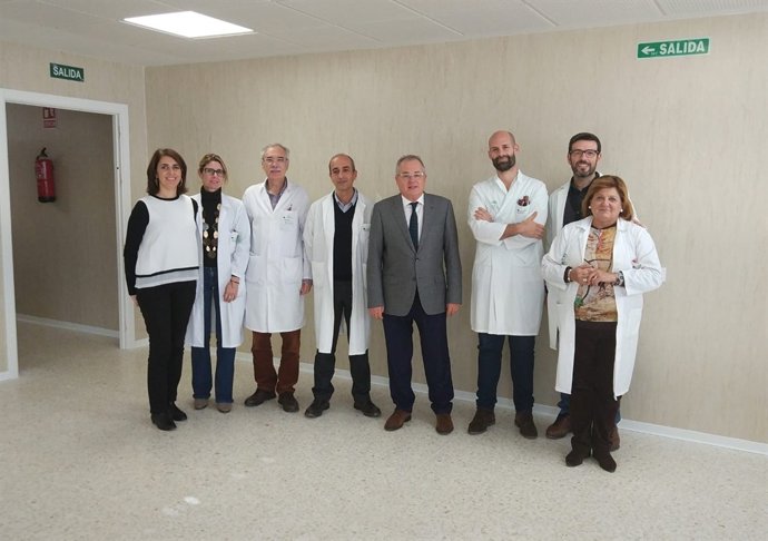 Personal del área de Laboratorio en el Hospital de Riotinto.