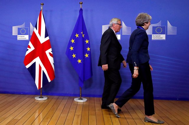 Theresa May y Jean Claude Juncker