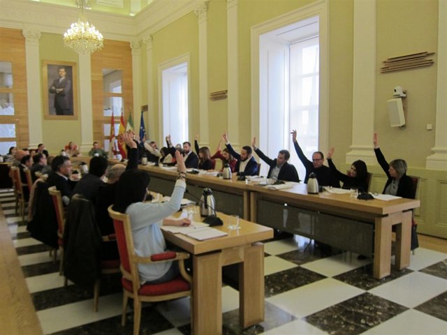 La oposición ha tumbado los presupuestos del Ayuntamiento de Cáceres