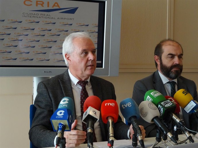 El director de Relaciones Institucionales de CRIA en rueda de prensa