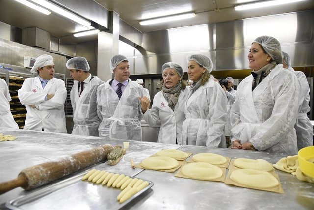 Visita Page, Tolón y Arroyo al obrador Santo Tomé de Toledo
