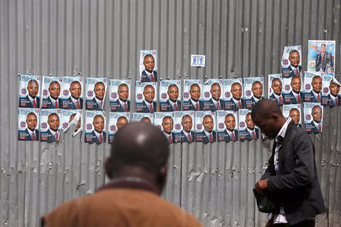 Carteles electorales de Emmanuel Ramazani Shadary en Kinshasa