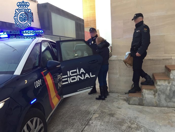 Mujer detenida por robar en los domicilios donde trabajaba