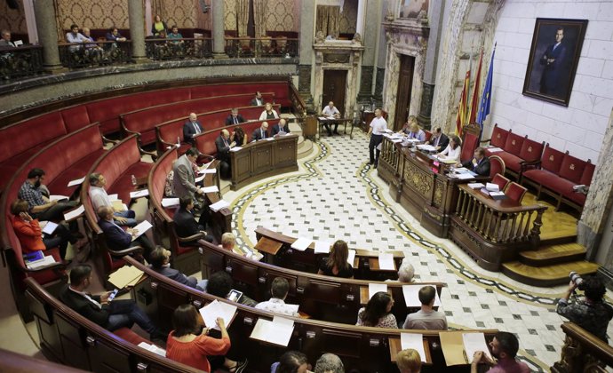Imagen de archivo de un pleno del Ayuntamiento de València