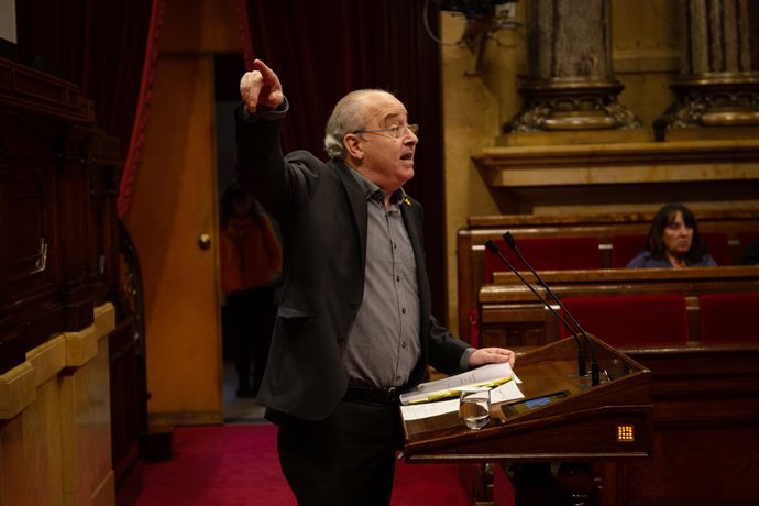 Josep Bargalló en el ple del Parlament