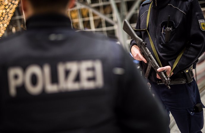 Despliegue policial en el aeropuerto de Stuttgart
