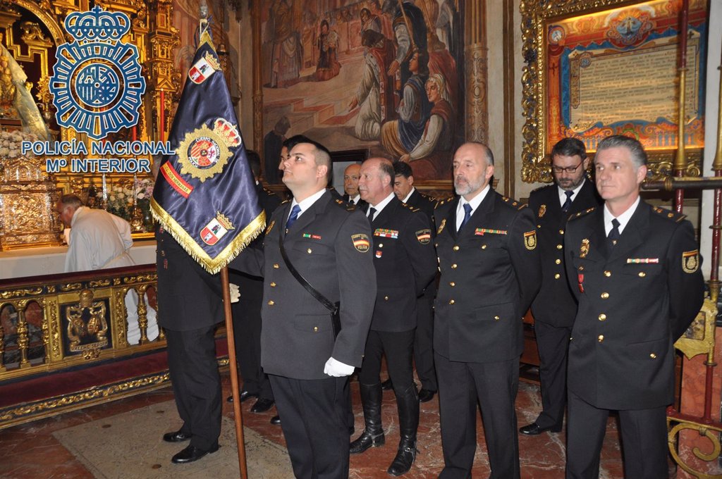 La Hermandad de Valme de Dos Hermanas (Sevilla) entrega su ...