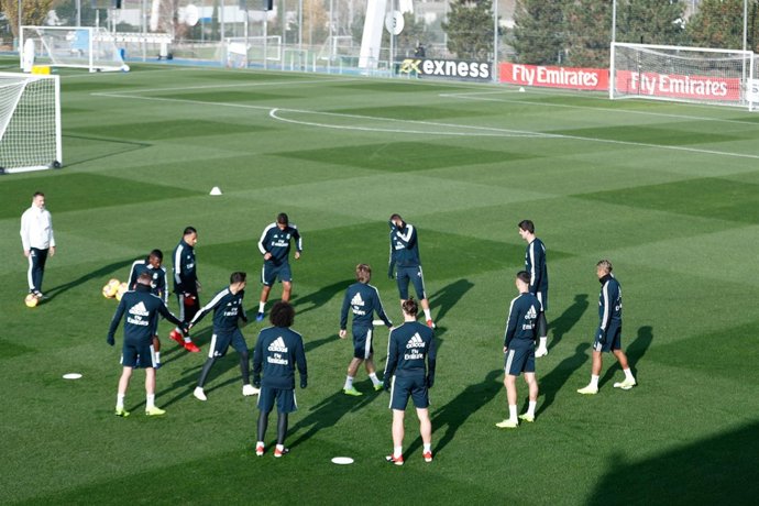 Entrenamiento del Real Madrid previo al partido con el Valencia Club de Fútbol