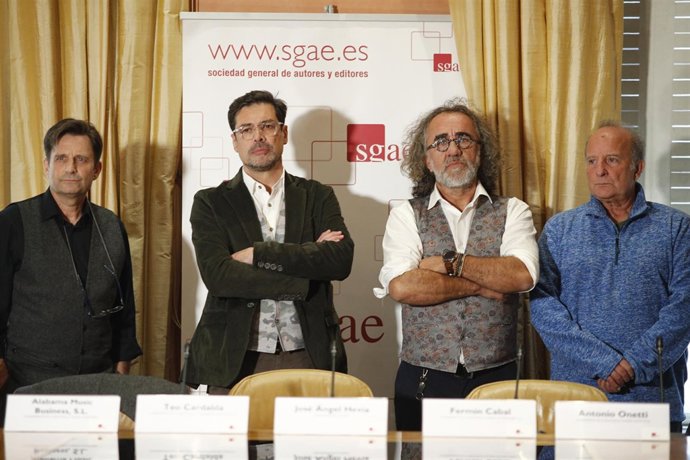 Presentación pública del nuevo presidente de la SGAE, el gaitero José Ángel Hevi