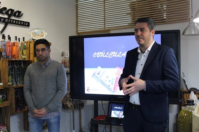 Presentación de la moneda local de Fuentes de Andalucía