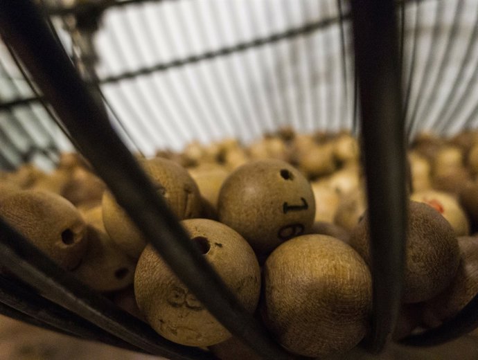 Loteria, boles de loteria, bombo de loteria, loteria de Nadal