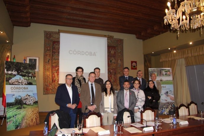 Integrantes de la mesa de coordinación de la 'Marca Territorial Córdoba'