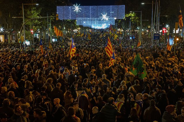 Manifestació contra el Consell de Ministres a Barcelona 'Tombem el règim'