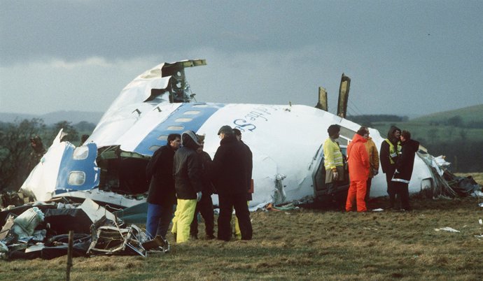 Restos del avión de Pan Am en la localidad de Lockerbie