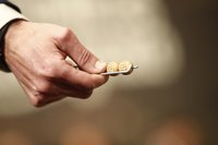 Alegría en la administración de Elche de la Sierra que ha vendido 20 décimos del quinto 07.568