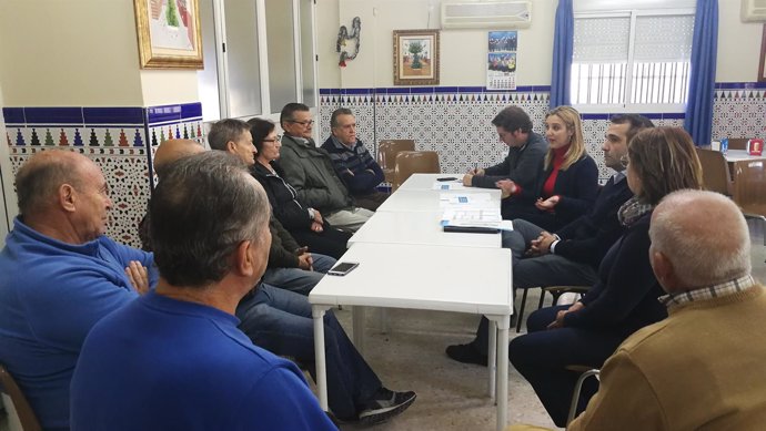 Reunión del Ayuntamiento de Alcalá con la Asociación Primero de Mayo